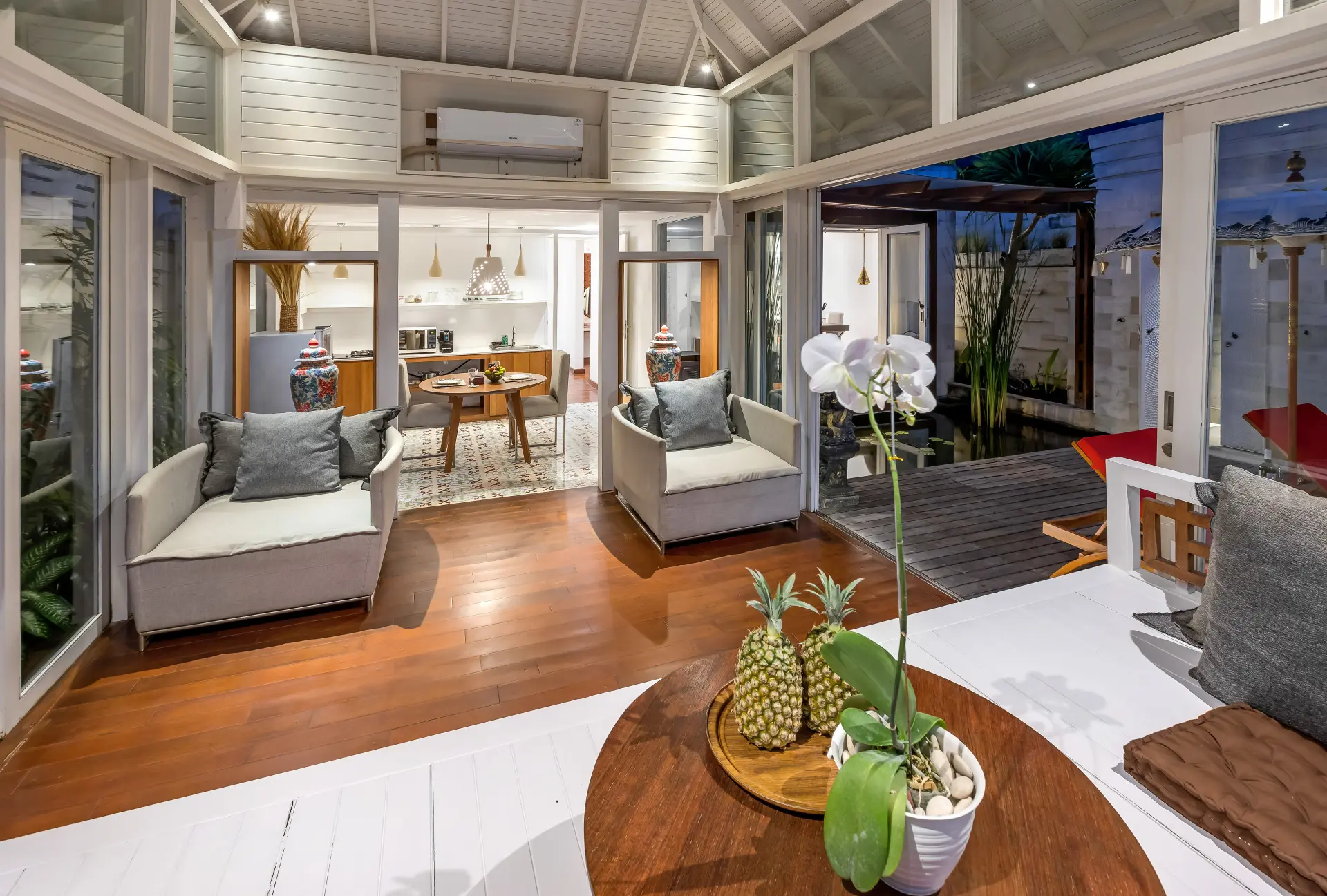 169898010347261Chands_1BR_-_Living_03