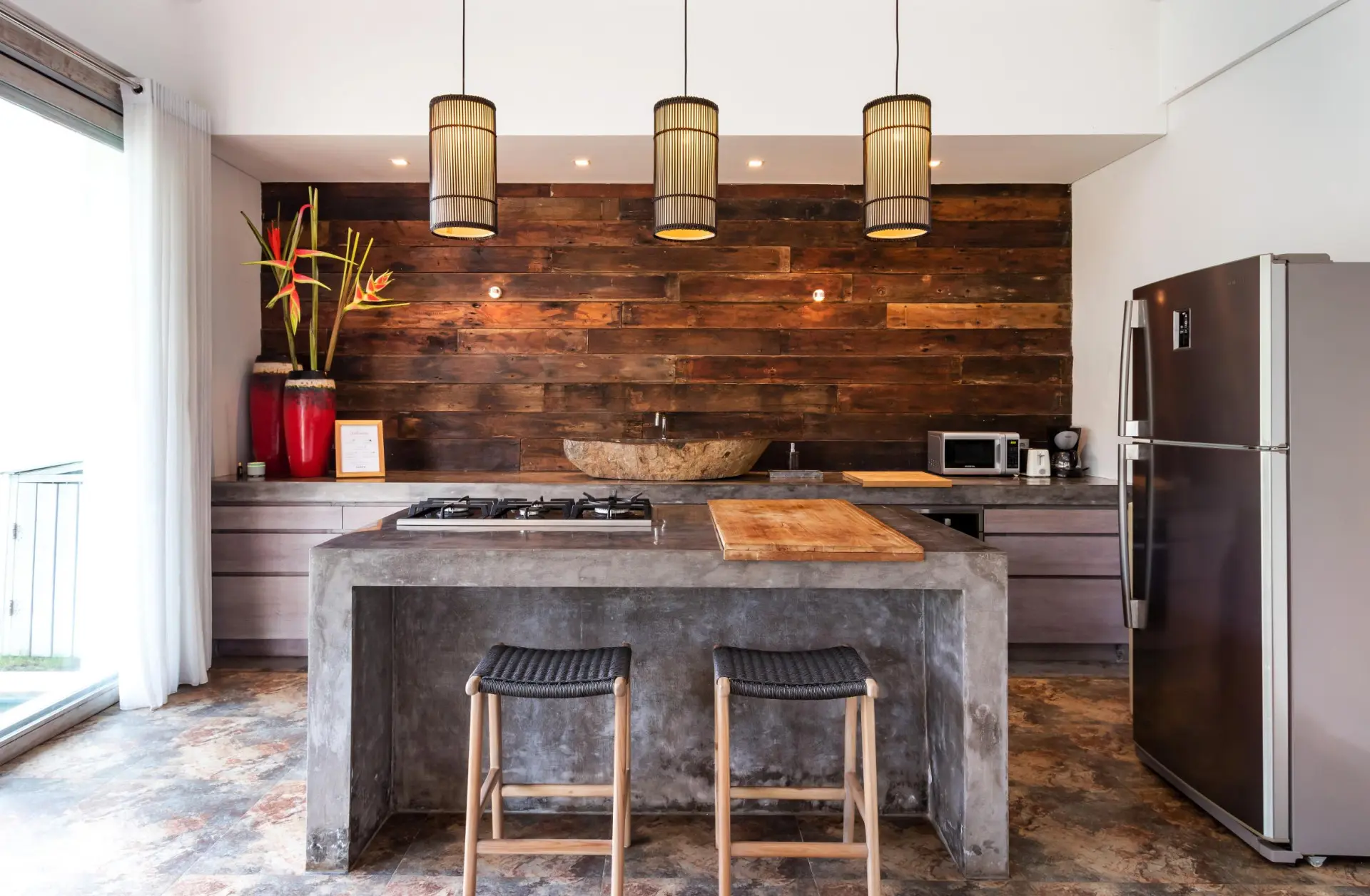 169899160250487Mia_-_Kitchen_01