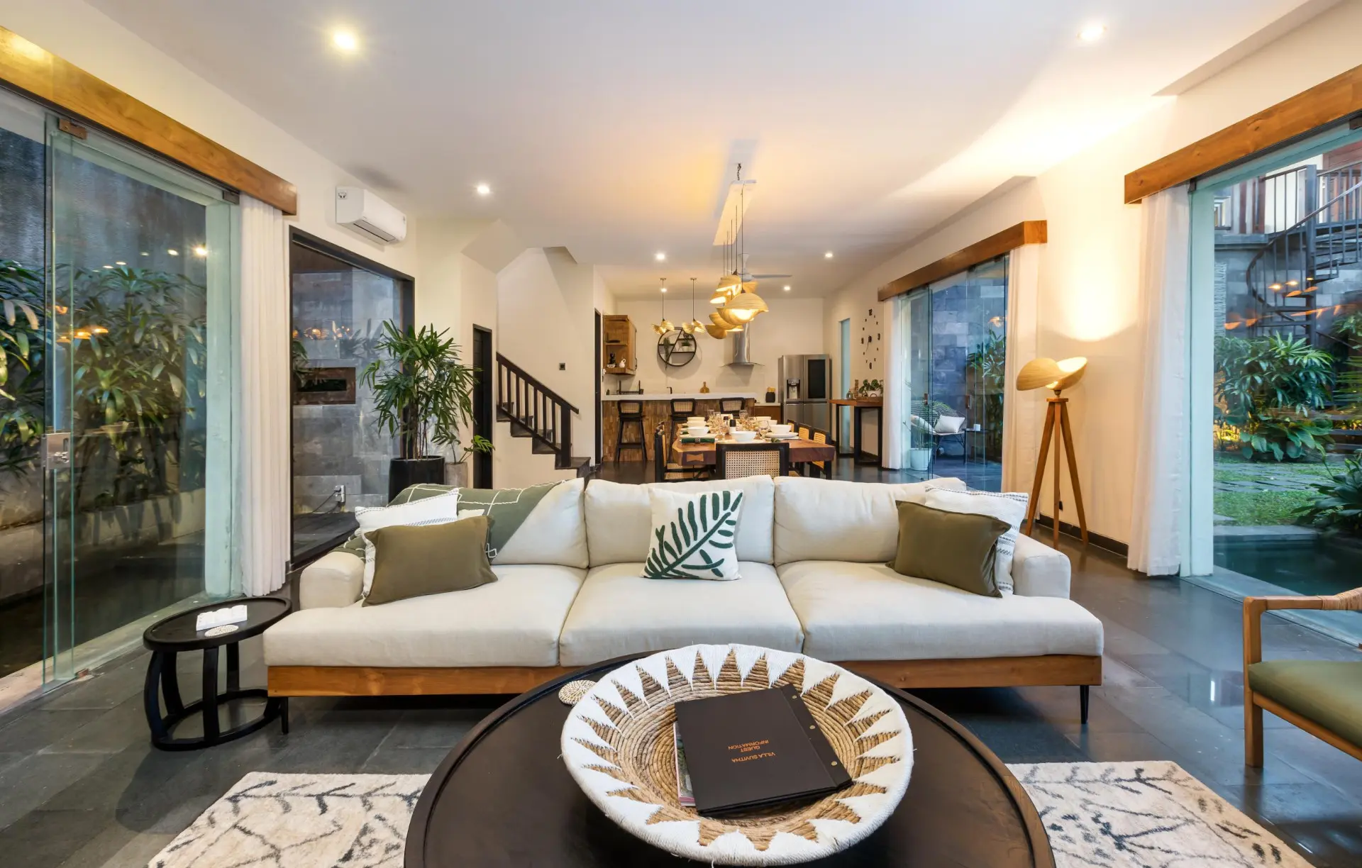 169899365416404Suvitha_-_Living_03