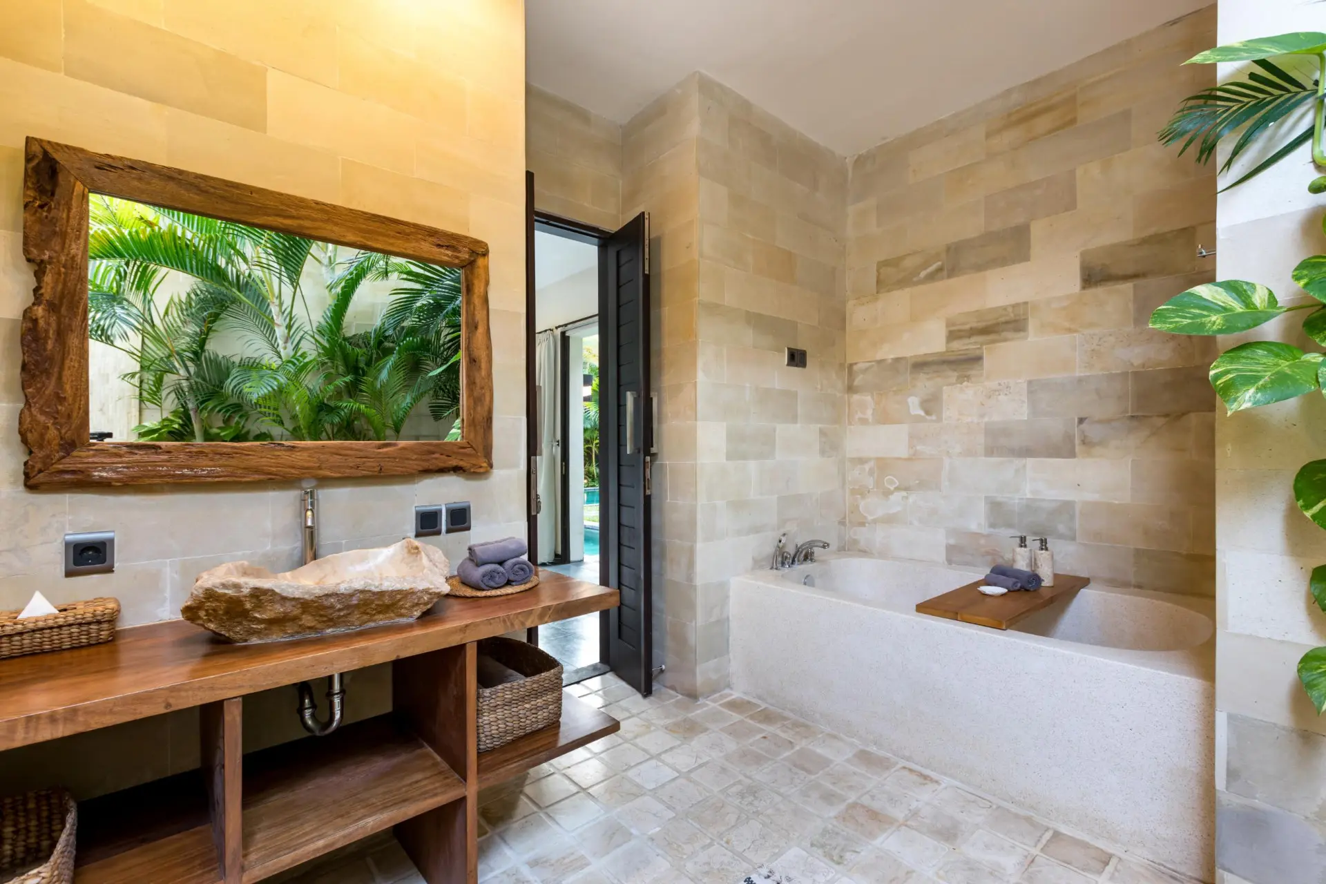 16989936831716Suvitha_-_Bedroom_D10