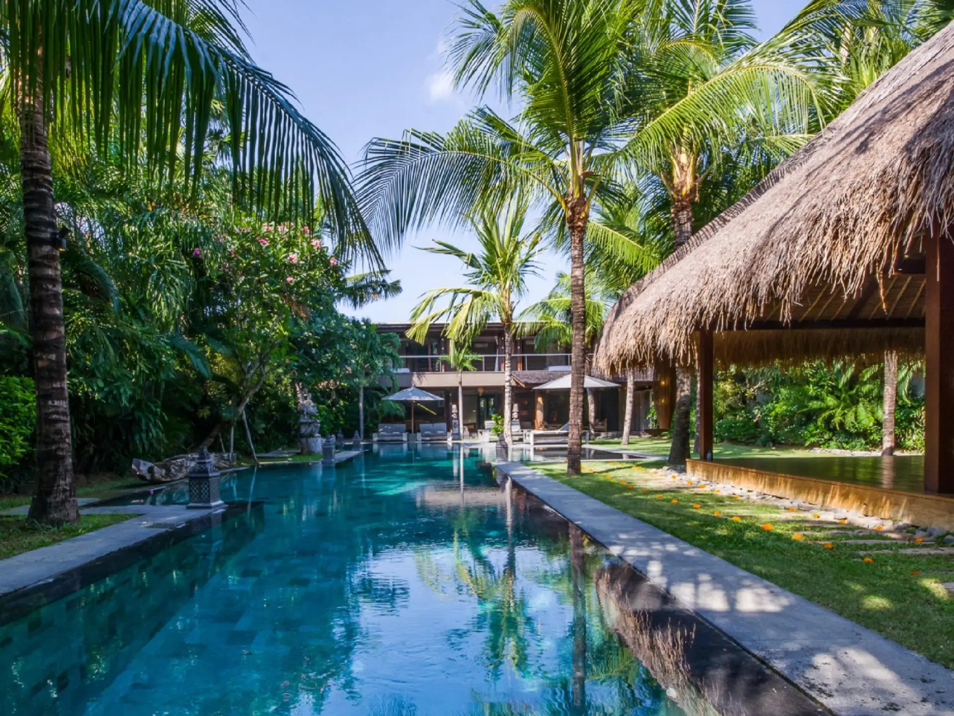 169899636940545Villa-Yoga-Swimming_Pool_(2)