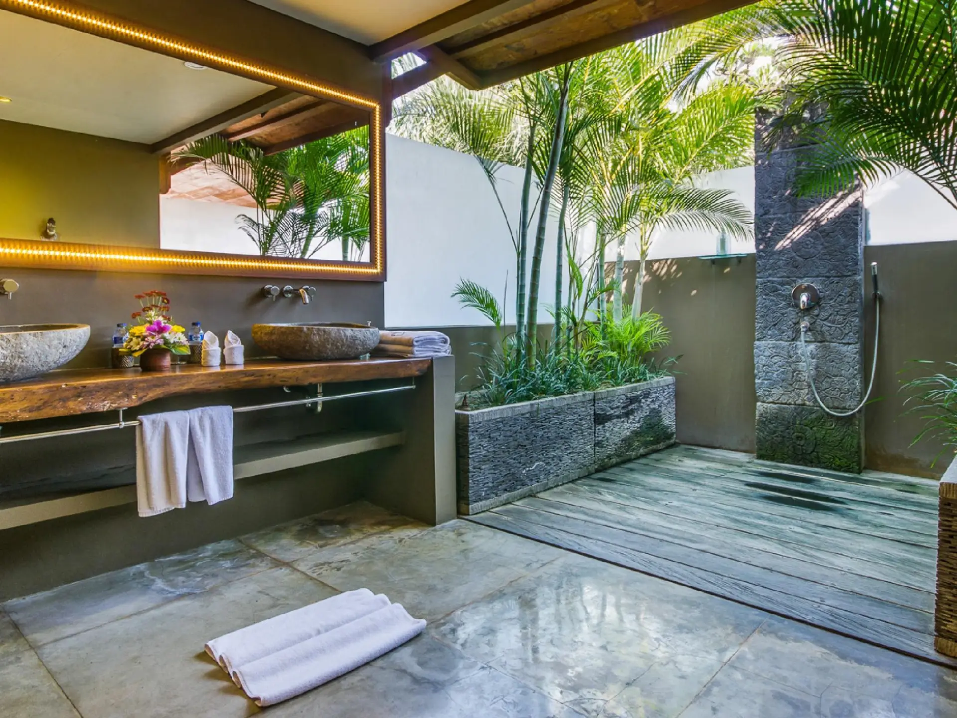 169899639031445Villa-Yoga-Bathroom_2