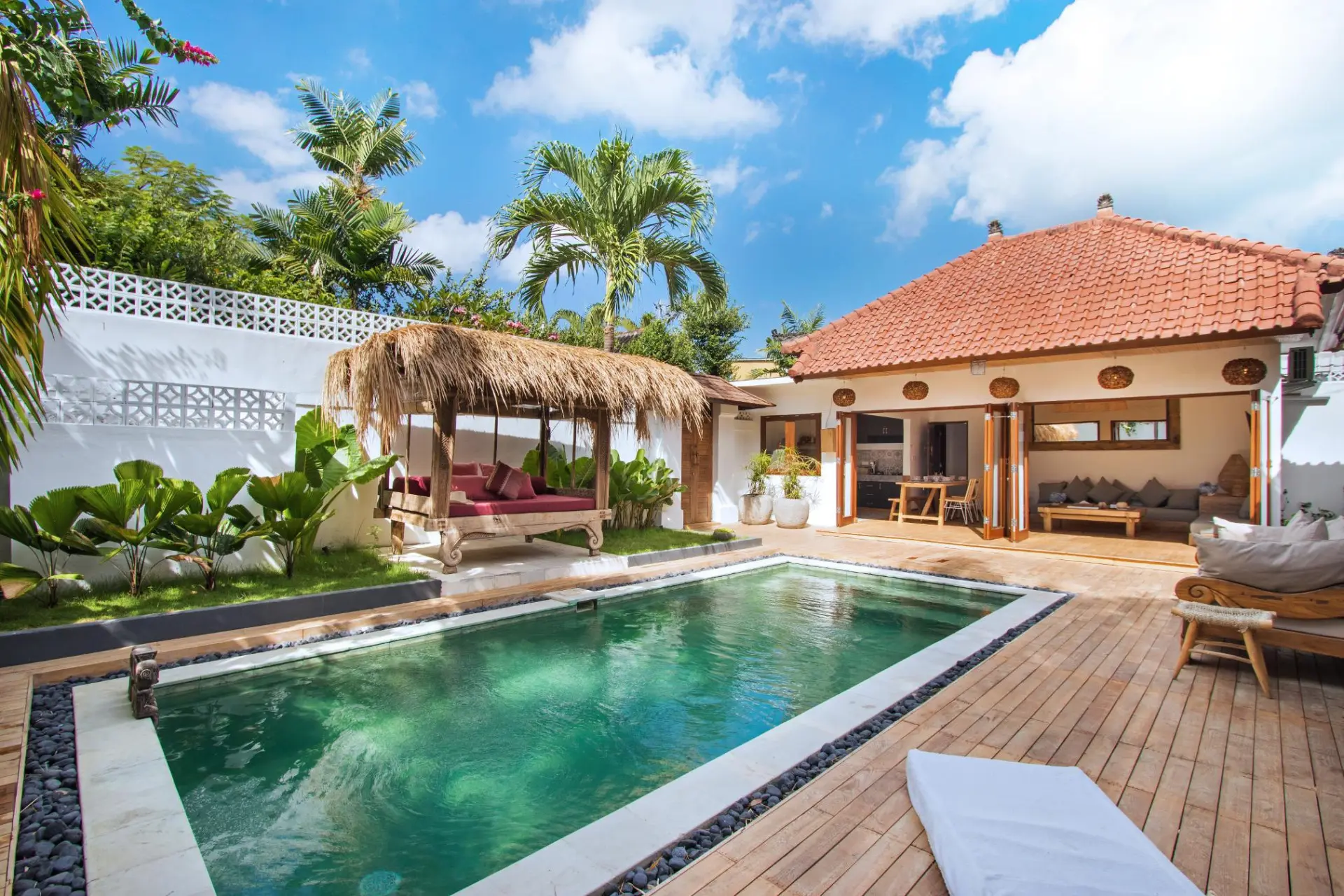 16993185795439826_-_Villa_Makasi_-_Pool_Area_Ax