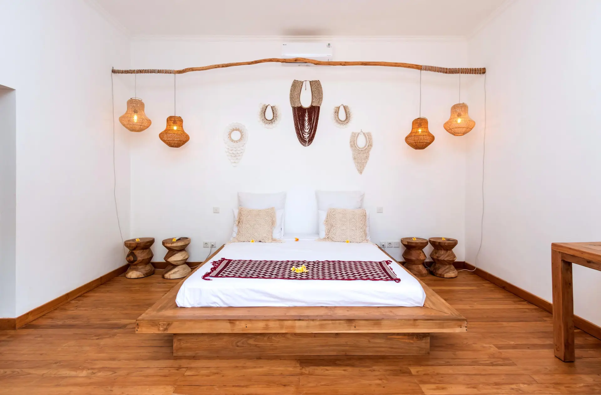 16993187683814901_-_Villa_Makasi_-_Bedroom_1A