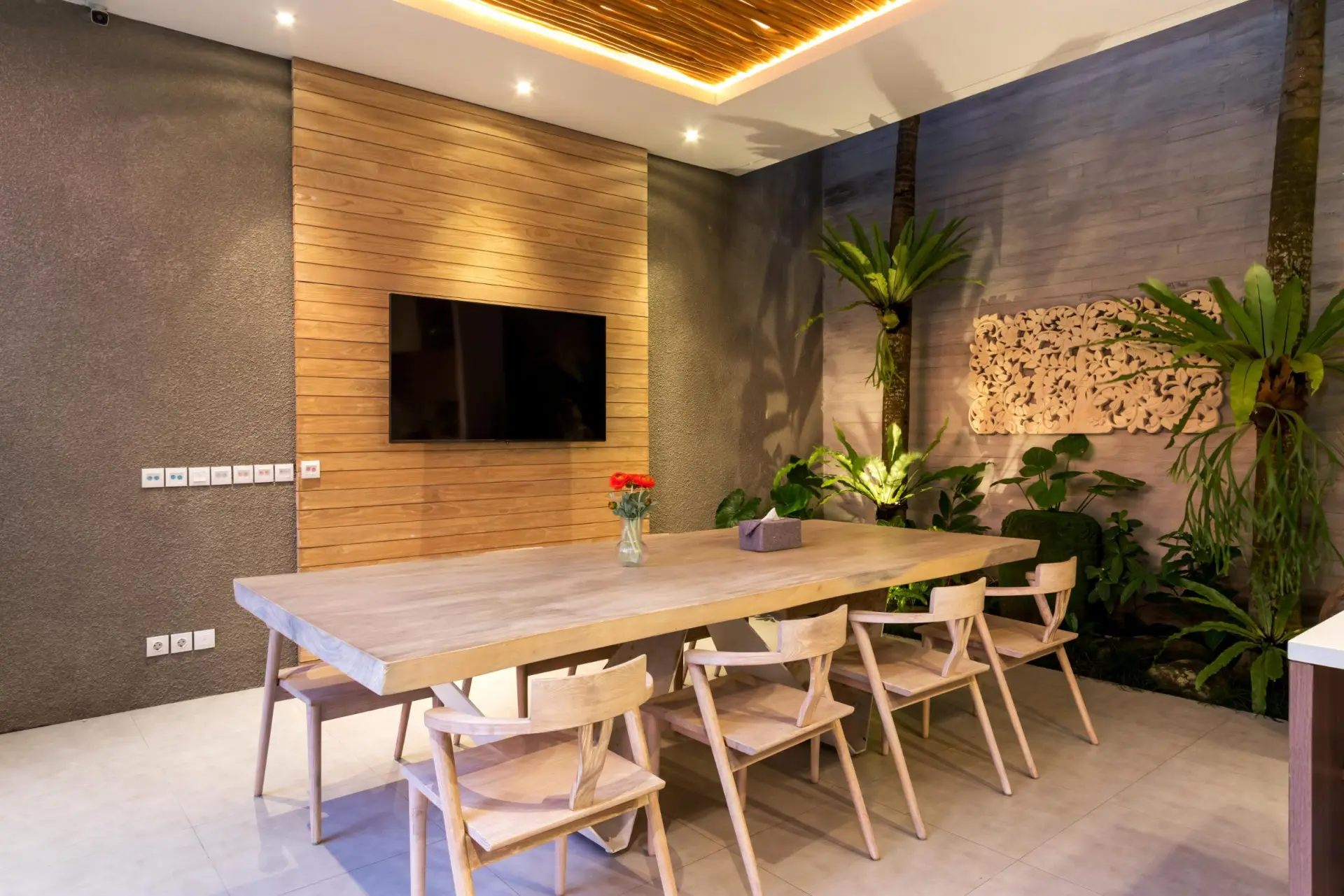 169932078460630Swan_3_-_Dining_Living_06