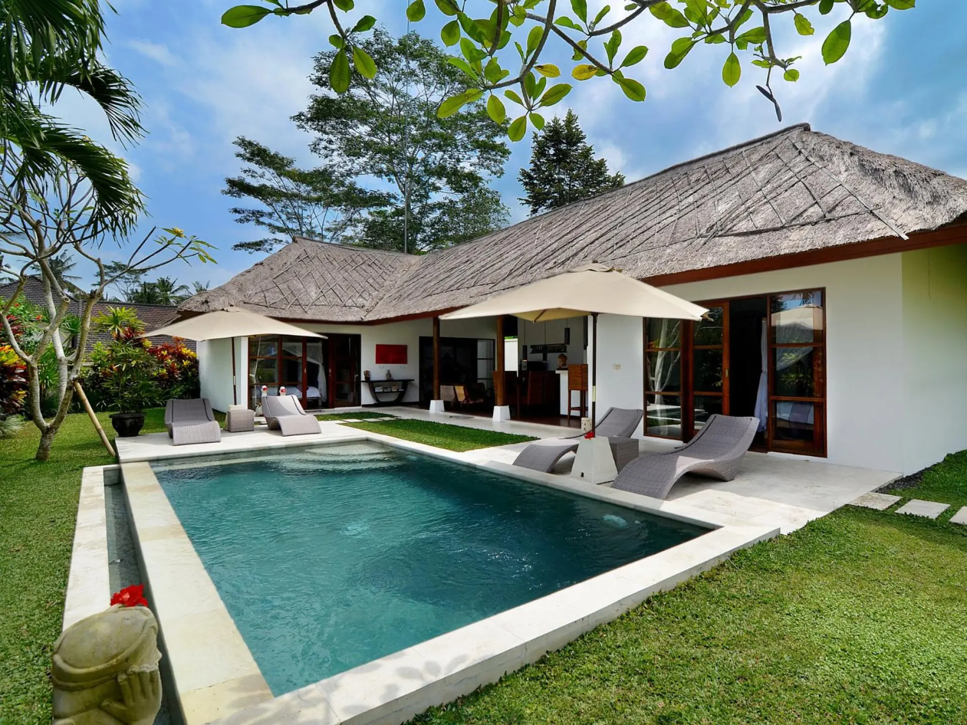 169934499234547Villa_Candi_Kecil_Tiga_-_Swimming_pool_-_1