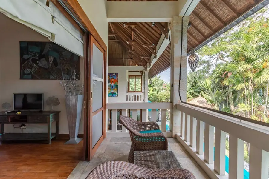 171108950047143_NAG0035-HDR