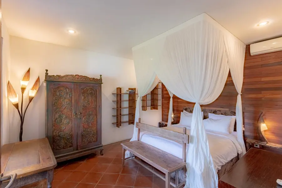 1711347030150813 (1)