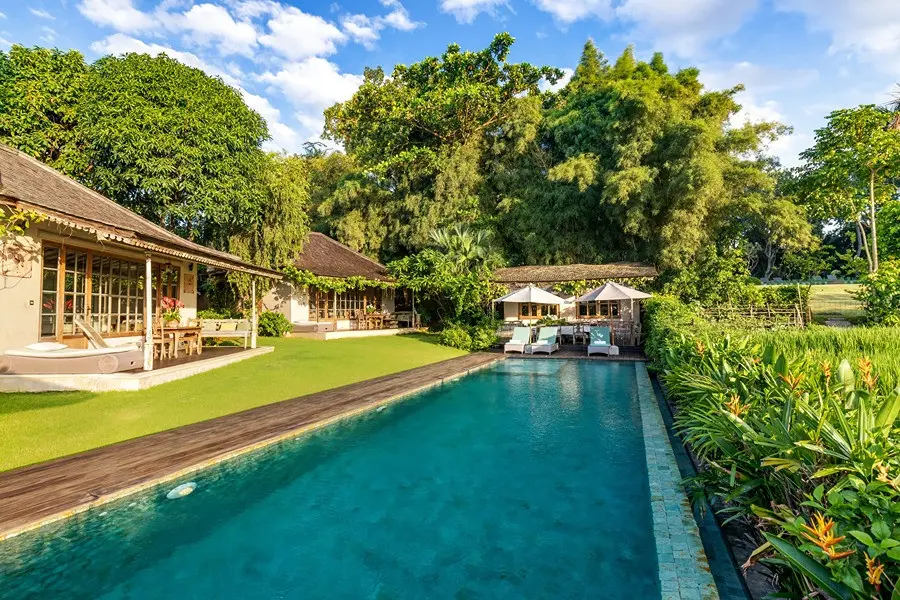 171409364065203Artis_Pool_Daylight_04