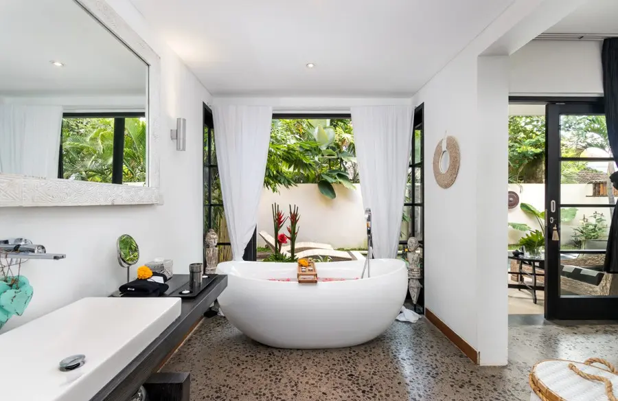 171505281549025Lora_-_Bathroom_C