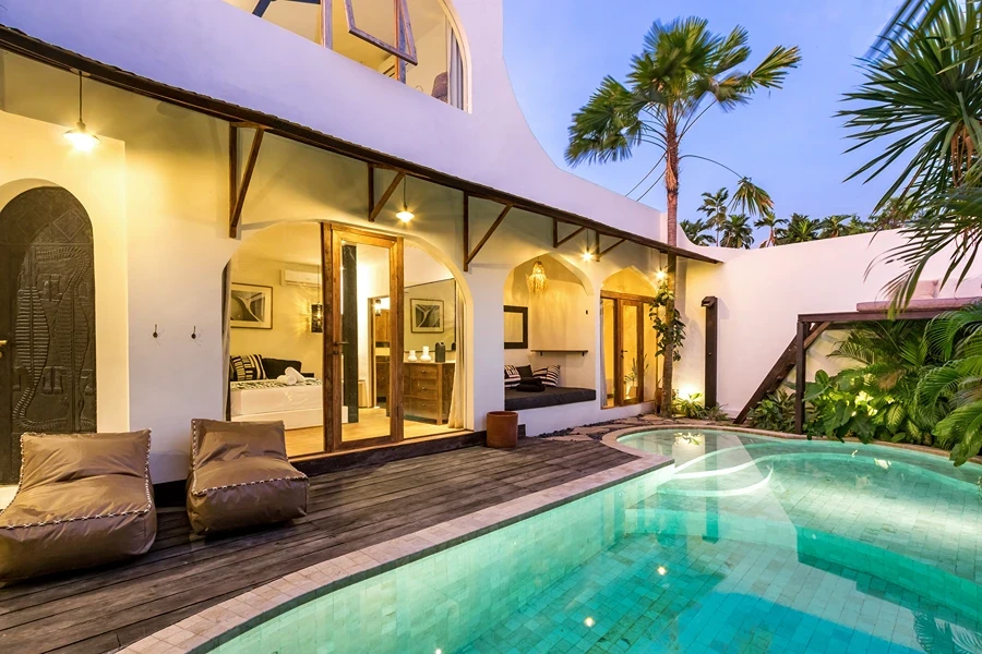 172247585981633Castilla_Pool_Night_01 (1)